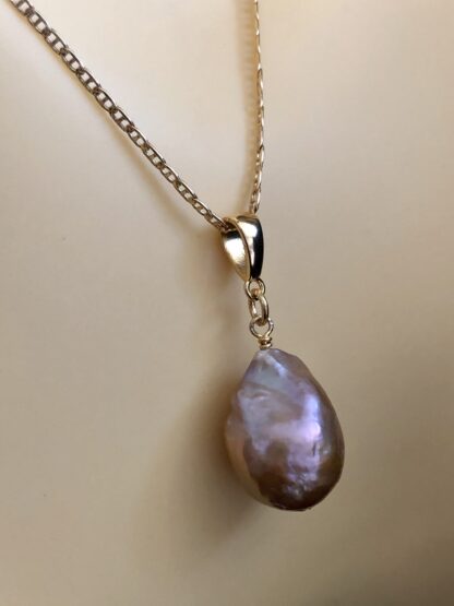 Image for golden metallic freshwater pearl pendant 2
