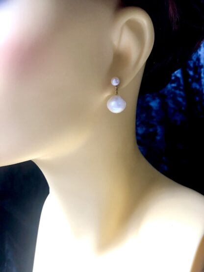 Image for Bell Pearl Earrings 4