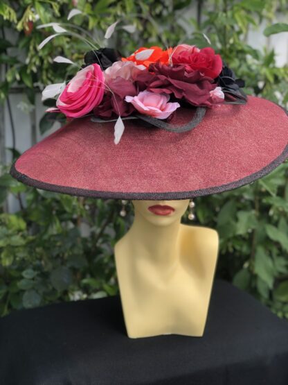 Image for Roses are red and pink fascinator 3