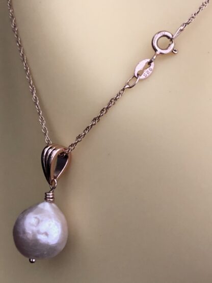 Image for pale pink metallic freshwater pearl pendant 5