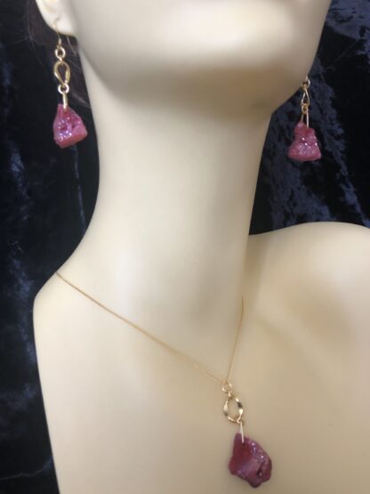 Image for Pink Geode Chain Link Earrings 4