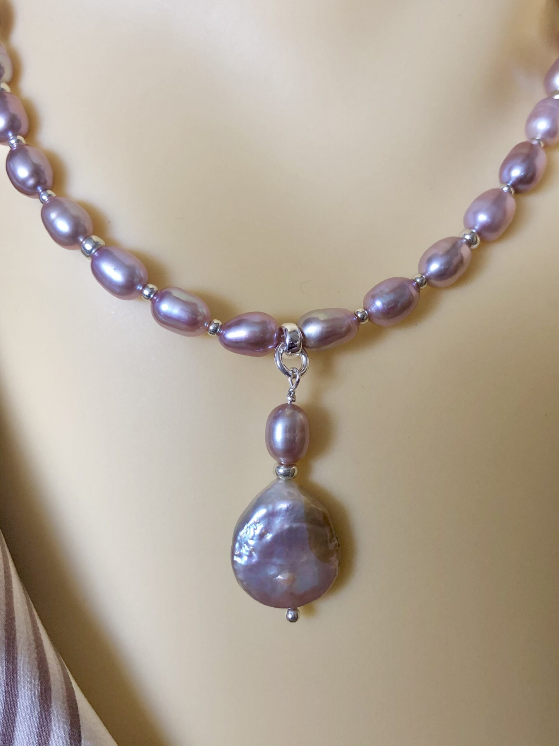 lavender pearl pendant